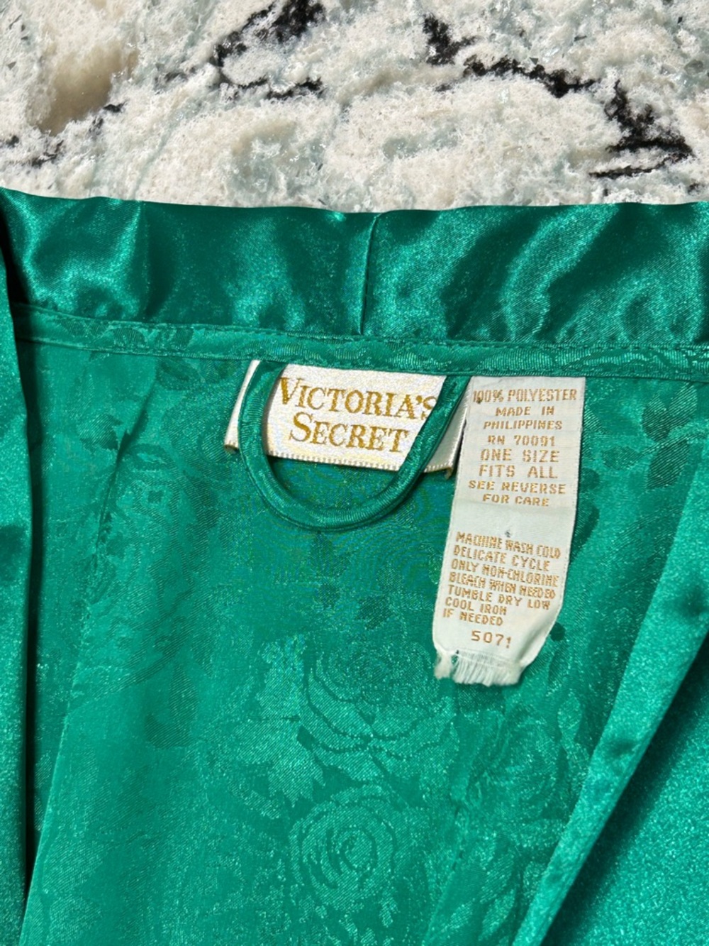 Victoria Secret Kimono Robe - Picture 3 of 6